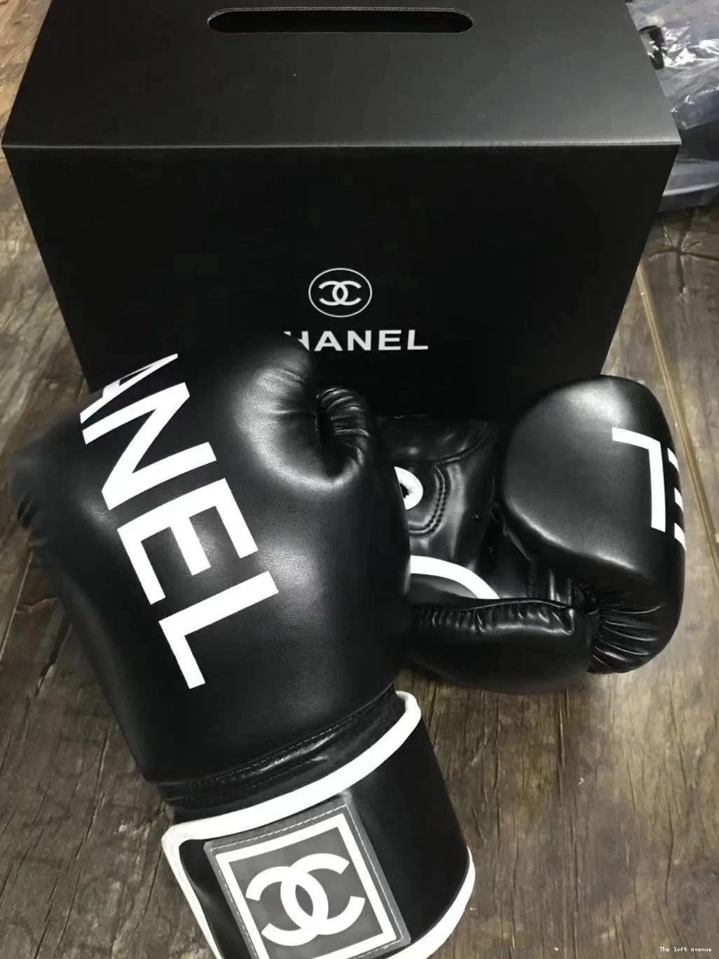 COCO BOXING GLOVES 0717